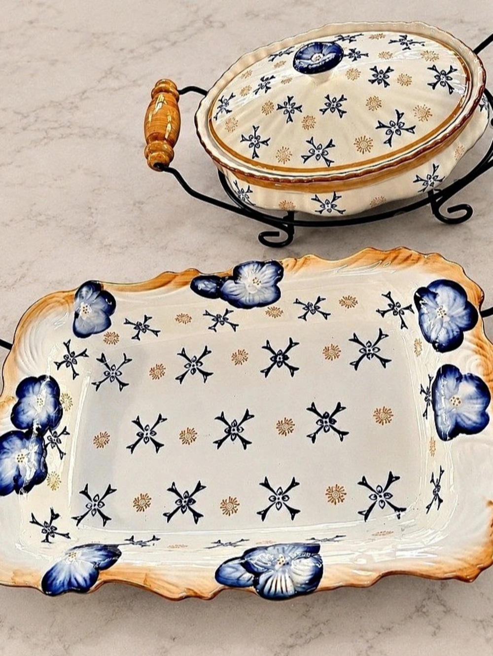 TEMP-TAT-IONS 2 pcs  Floral Ceramic Serving Set in White & Blue